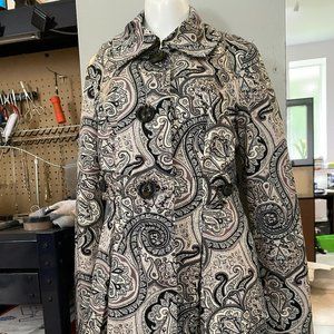 Ambition Paisley Black & White JACKET